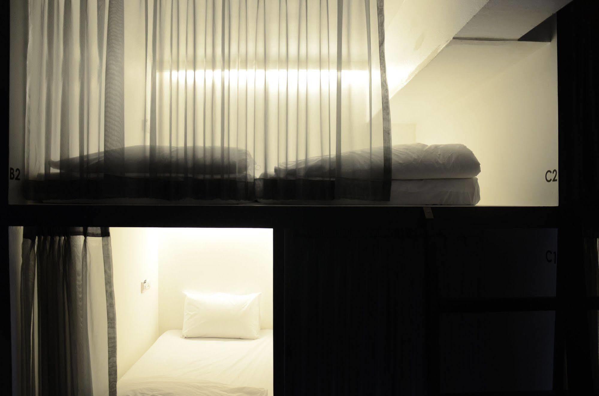 3Howw Hostel @ Sukhumvit 21 Bangkok Zewnętrze zdjęcie