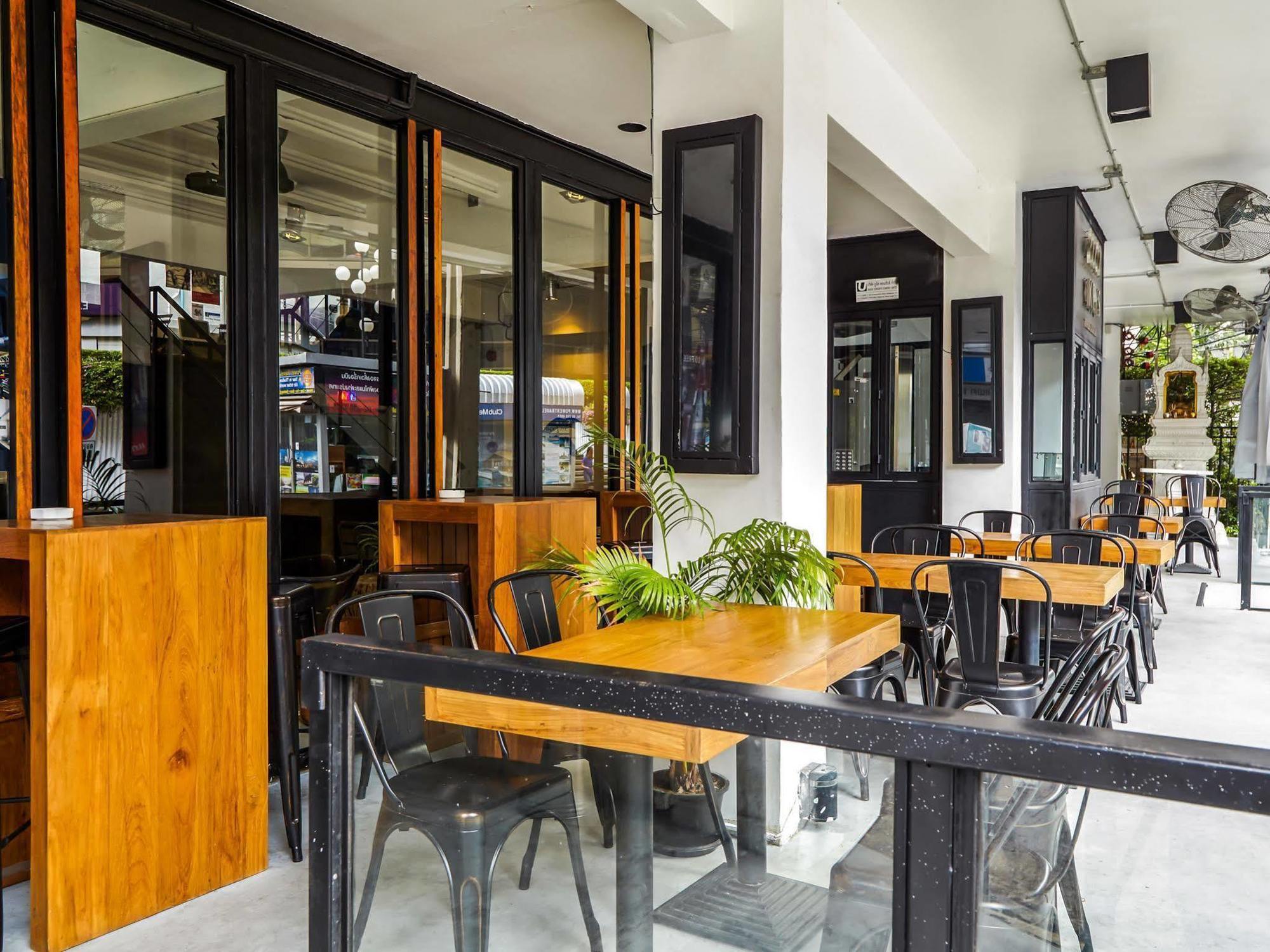 3Howw Hostel @ Sukhumvit 21 Bangkok Zewnętrze zdjęcie
