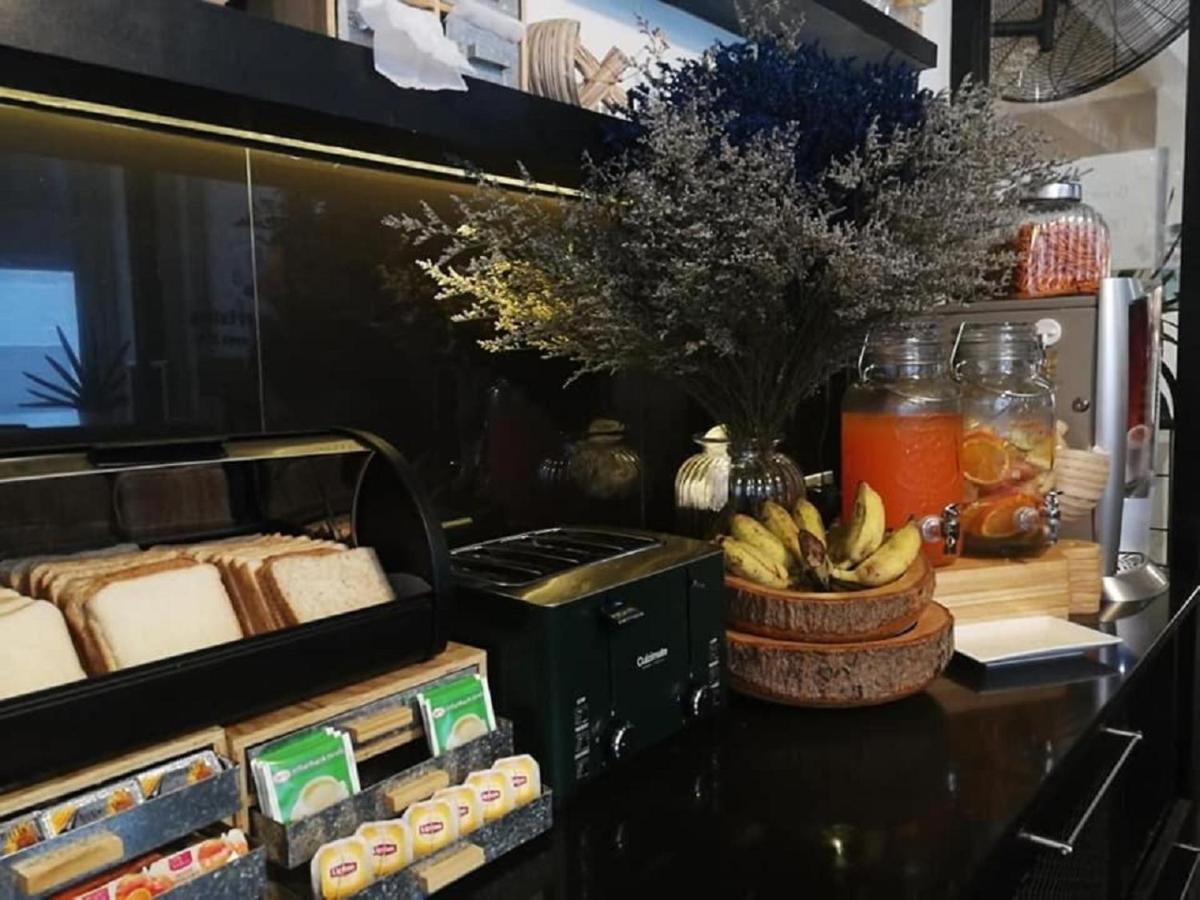 3Howw Hostel @ Sukhumvit 21 Bangkok Zewnętrze zdjęcie
